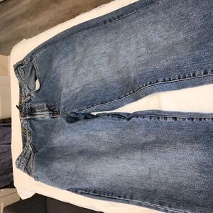 Tommy Bahama Jeans - Classic Fit - 38 x 30 ***FREE SHIPPING***